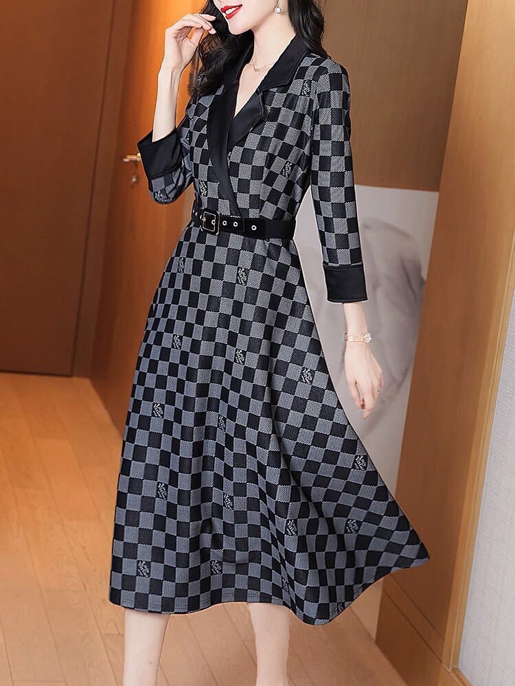 詳細な写真と価格については私に連絡してください。