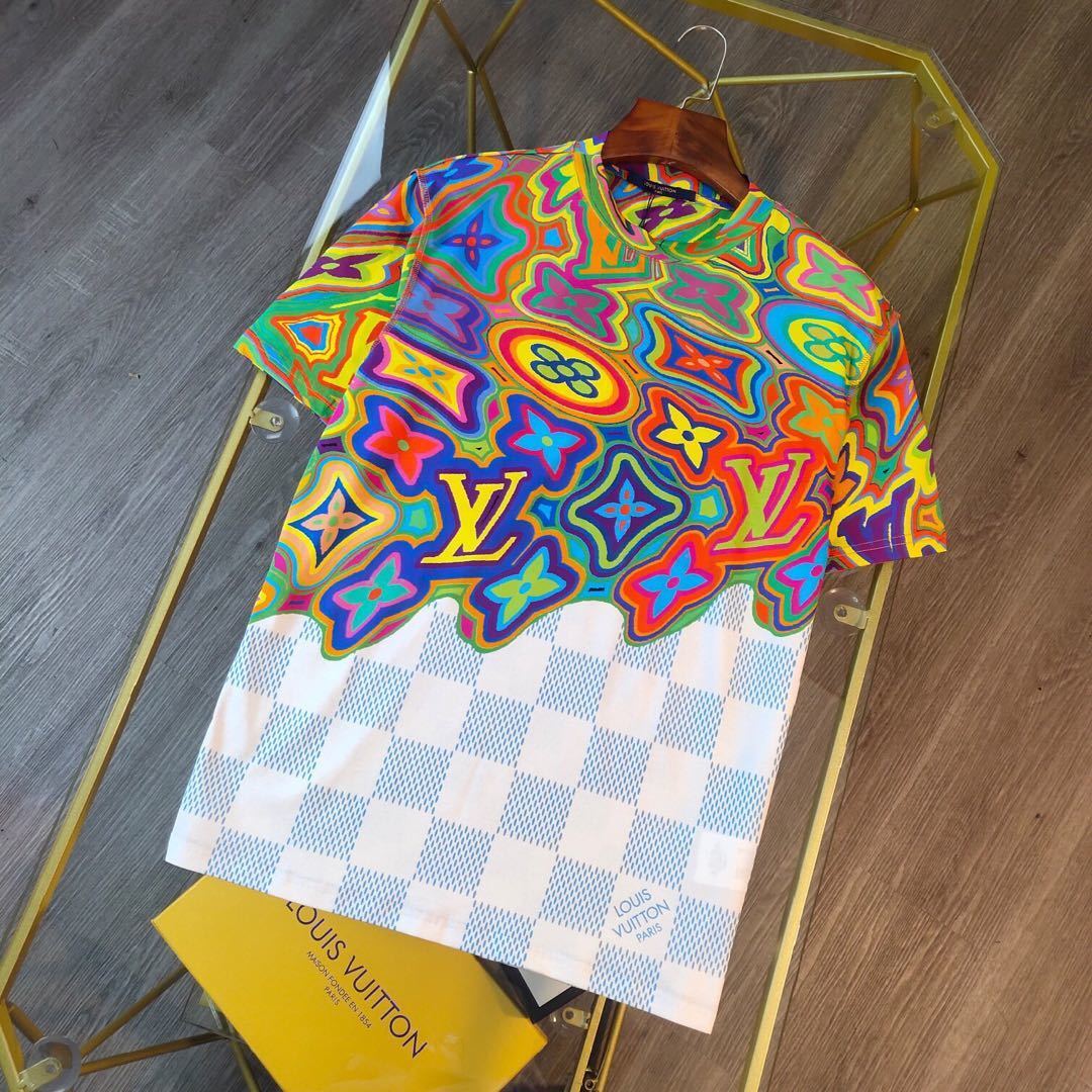 詳細な写真と価格については私に連絡してください。