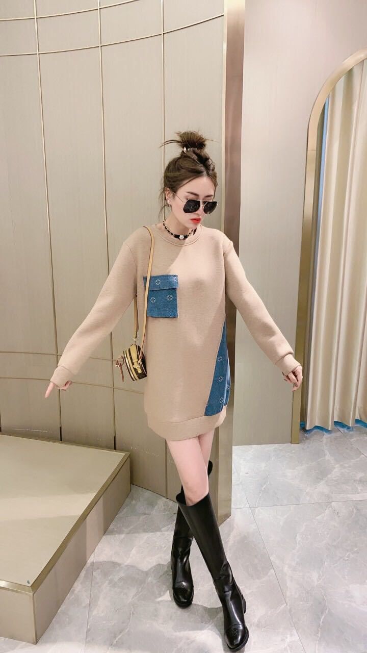 詳細な写真と価格については私に連絡してください。