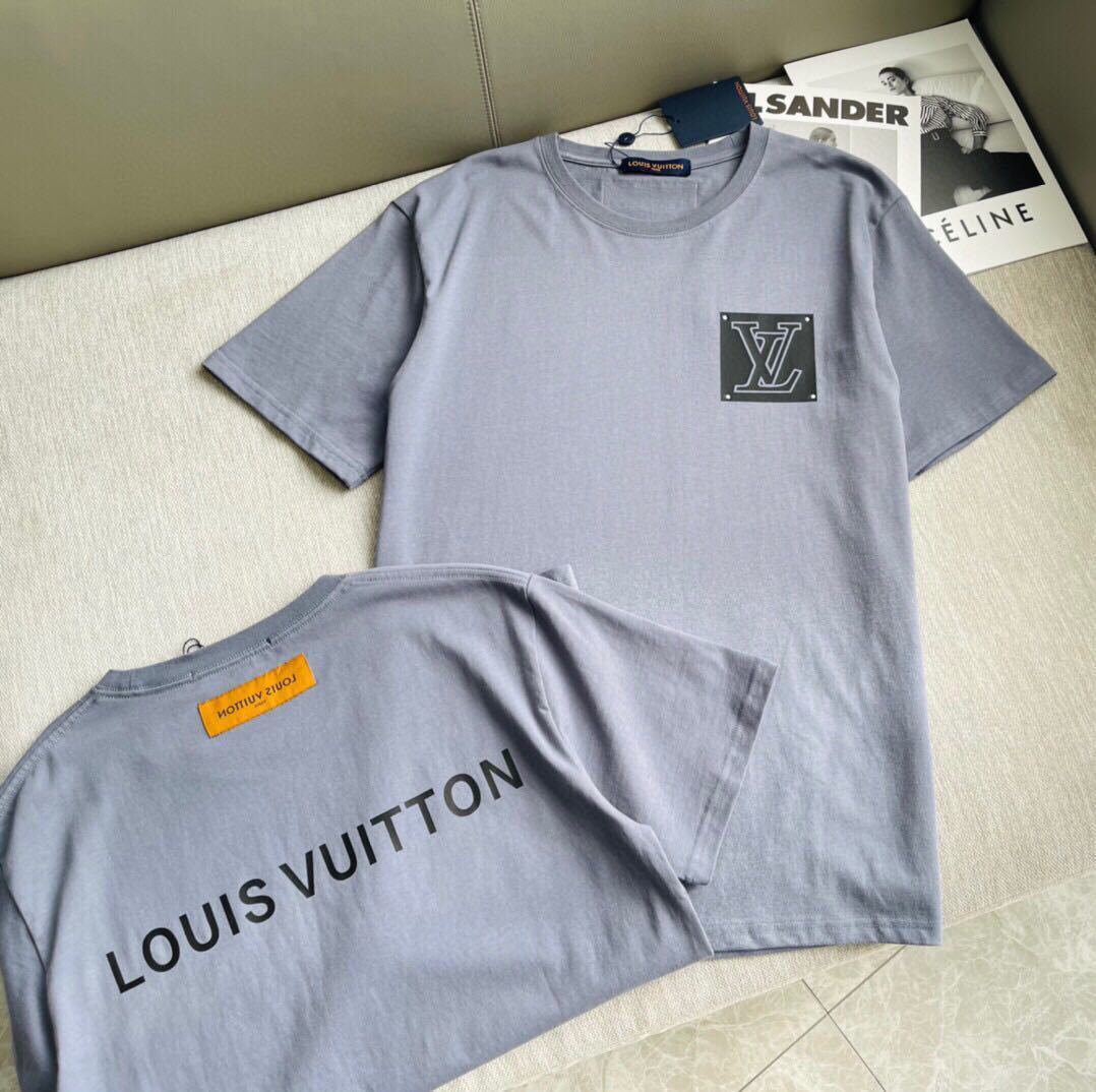 詳細な写真と価格については私に連絡してください。