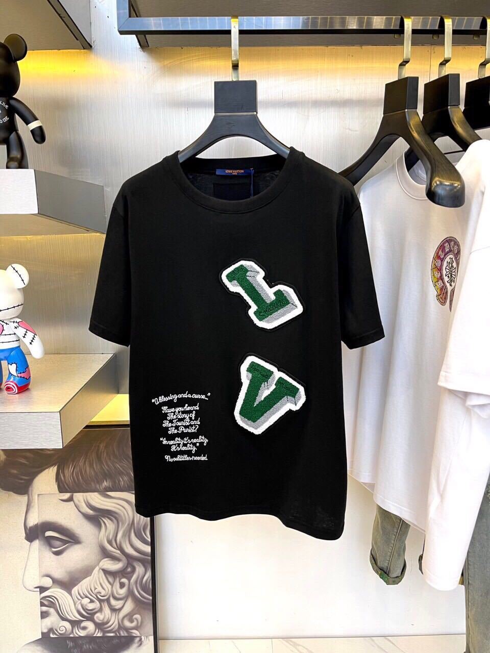 詳細な写真と価格については私に連絡してください。