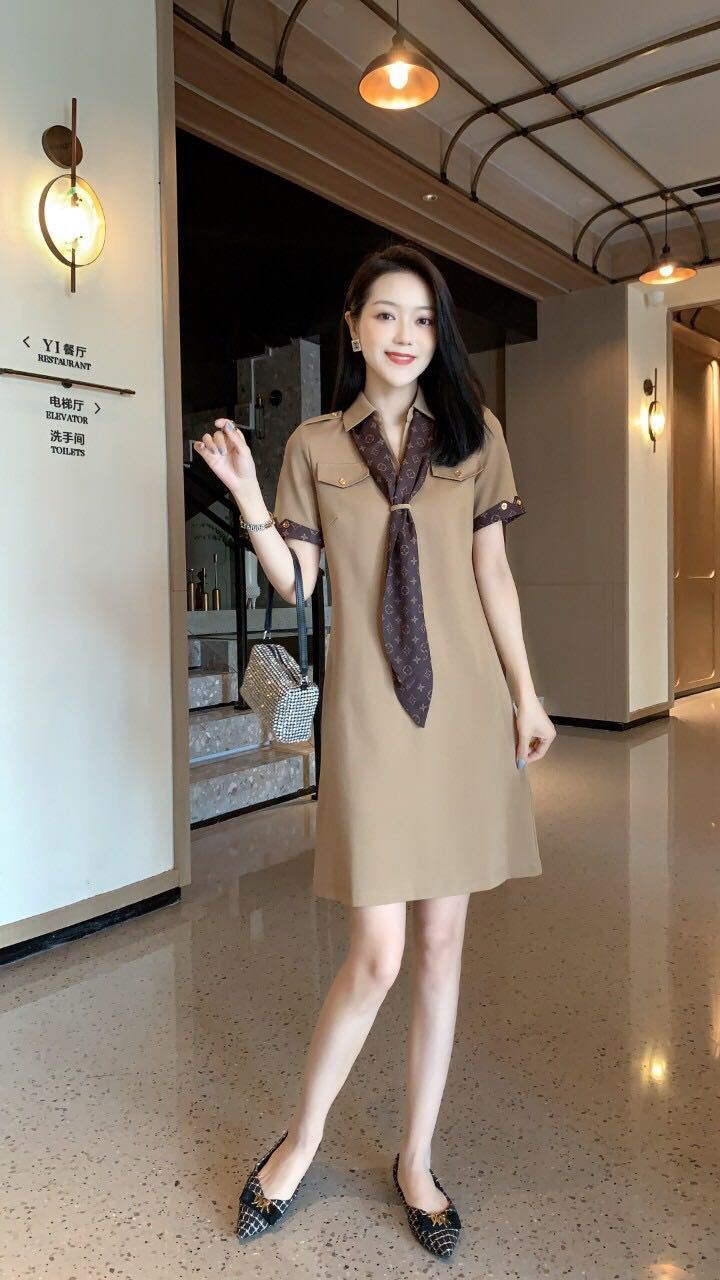 詳細な写真と価格については私に連絡してください。