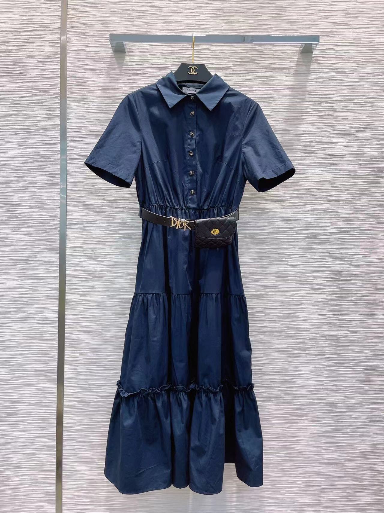 詳細な写真と価格については私に連絡してください。