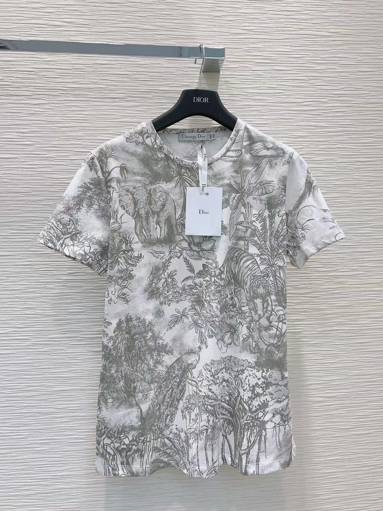 詳細な写真と価格については私に連絡してください。