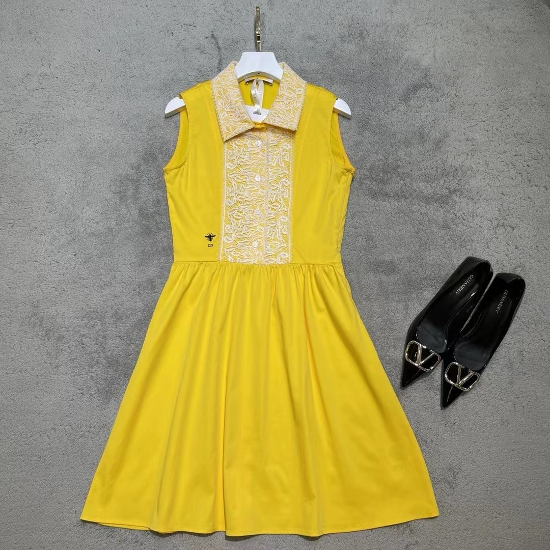 詳細な写真と価格については私に連絡してください。