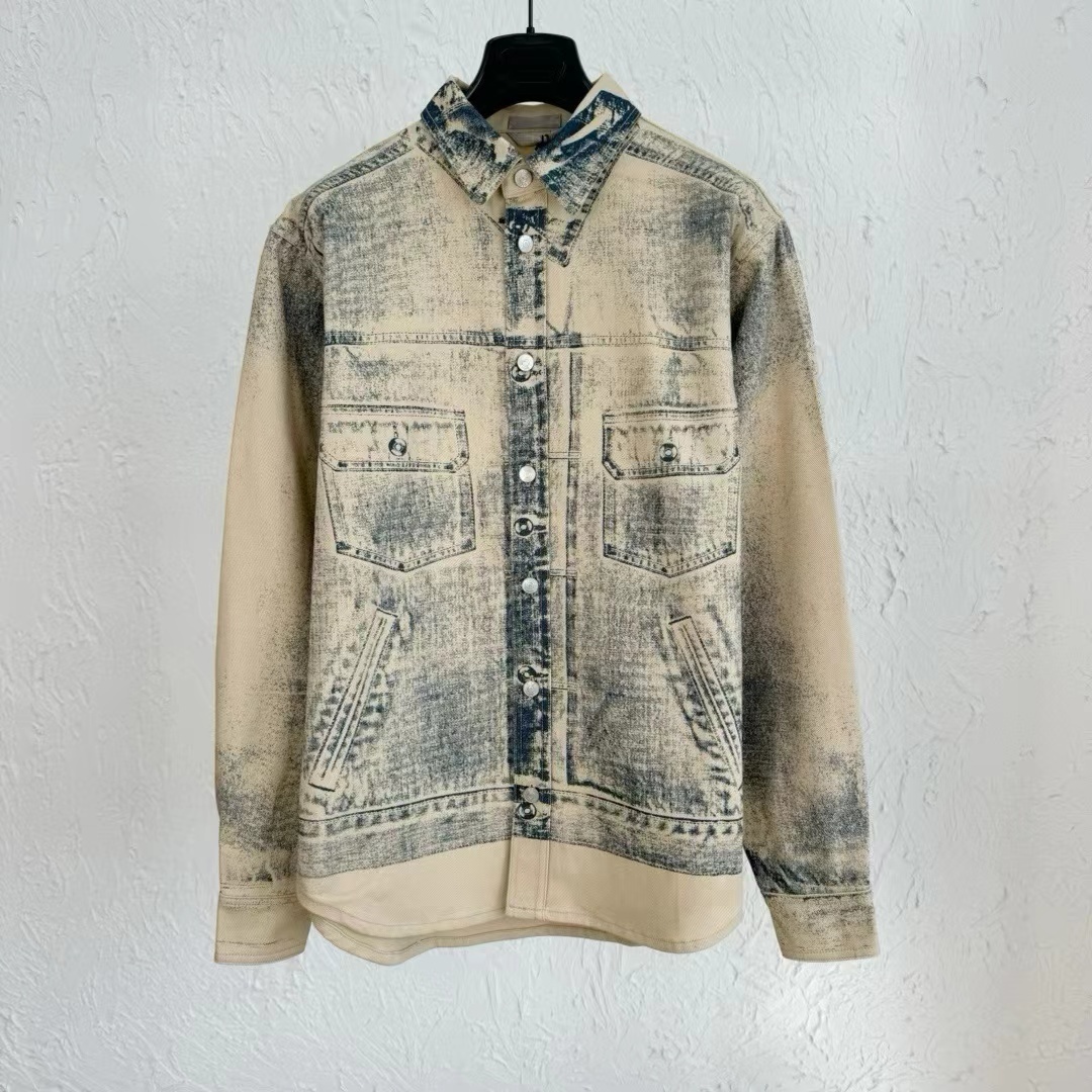 詳細な写真と価格については私に連絡してください。