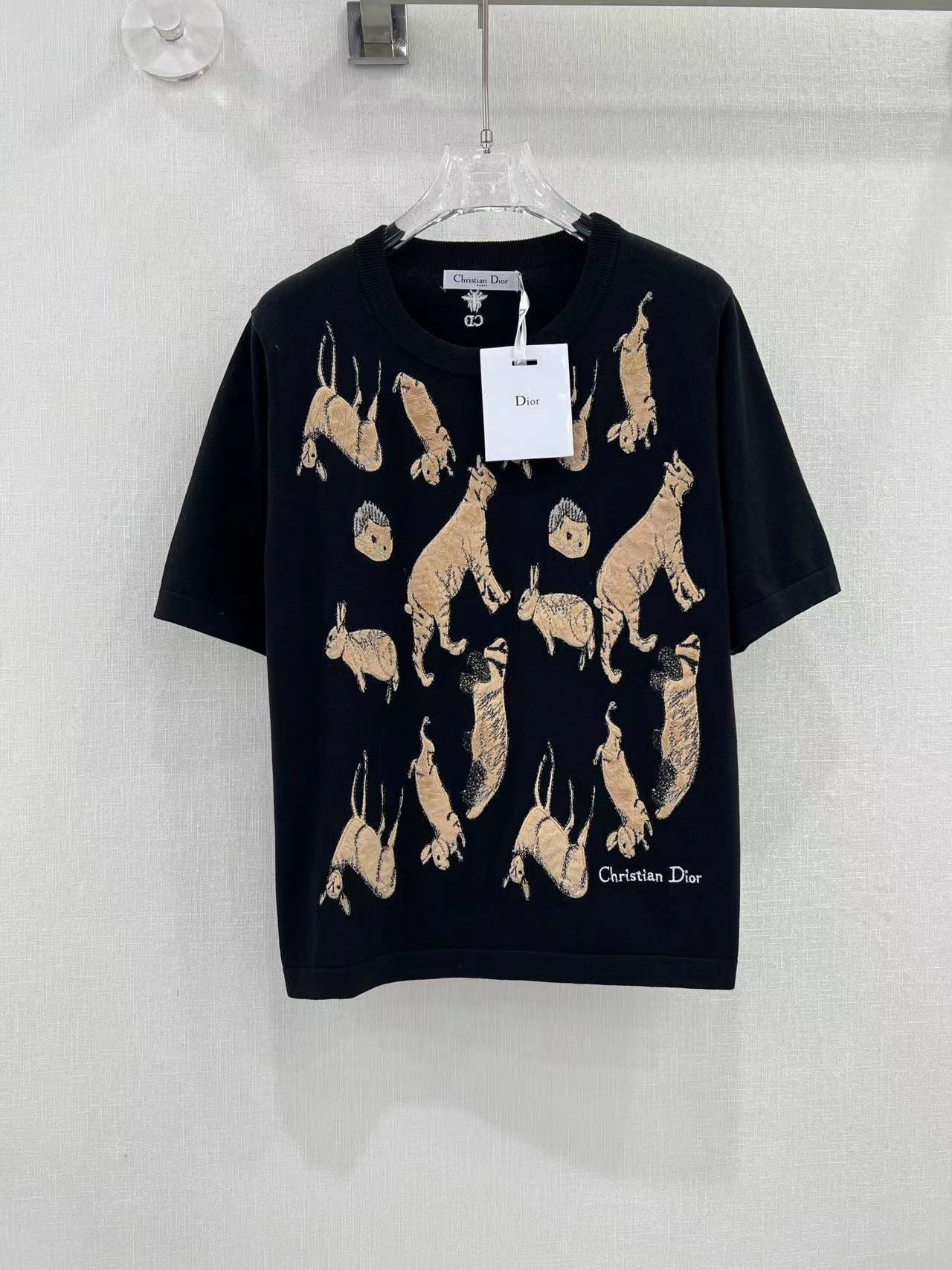 詳細な写真と価格については私に連絡してください。