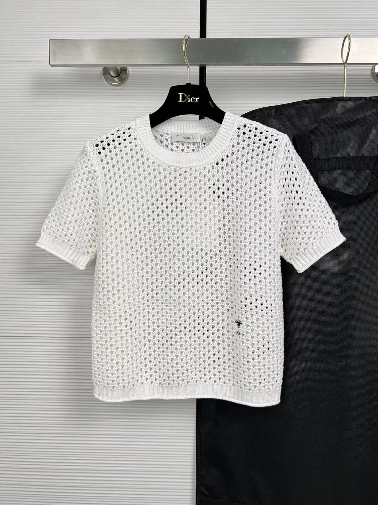 詳細な写真と価格については私に連絡してください。