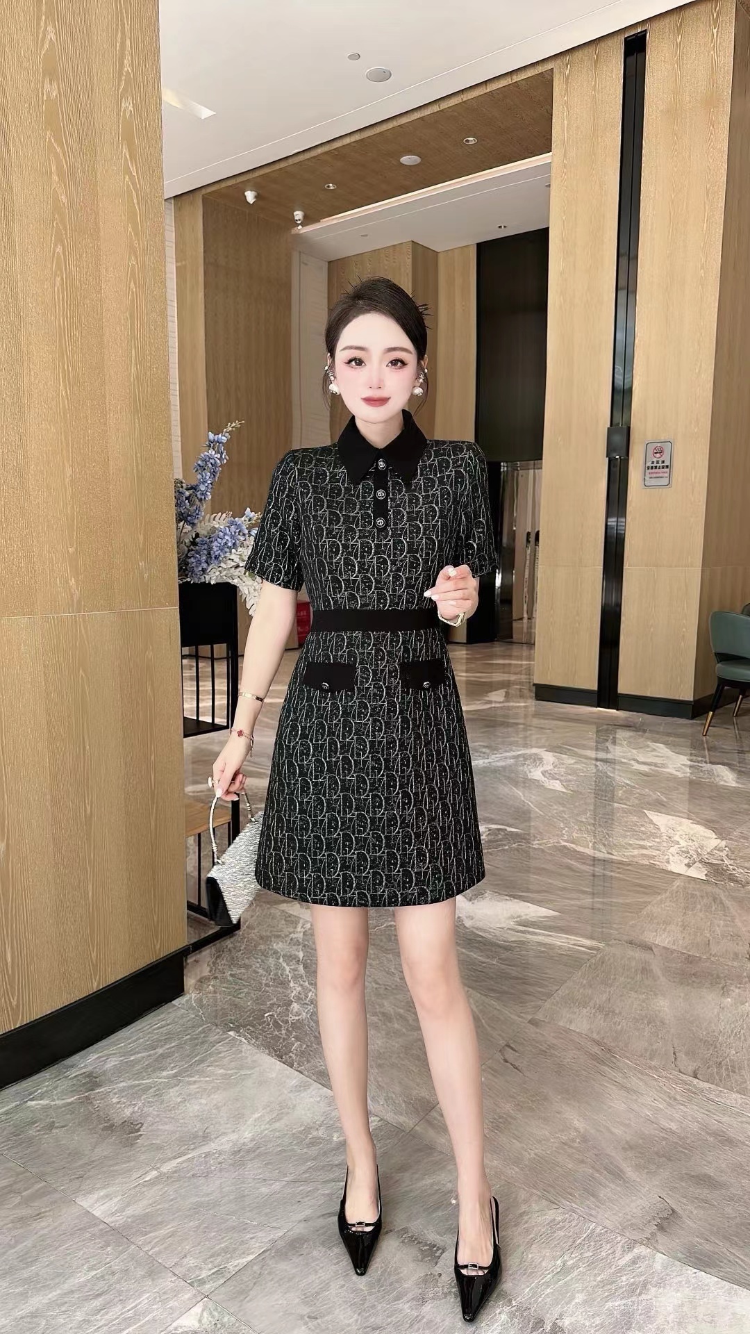 詳細な写真と価格については私に連絡してください。