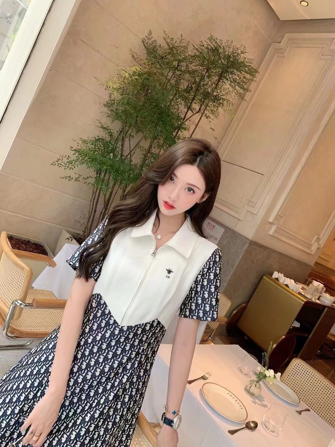 詳細な写真と価格については私に連絡してください。