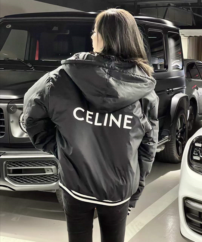 詳細な写真と価格については私に連絡してください