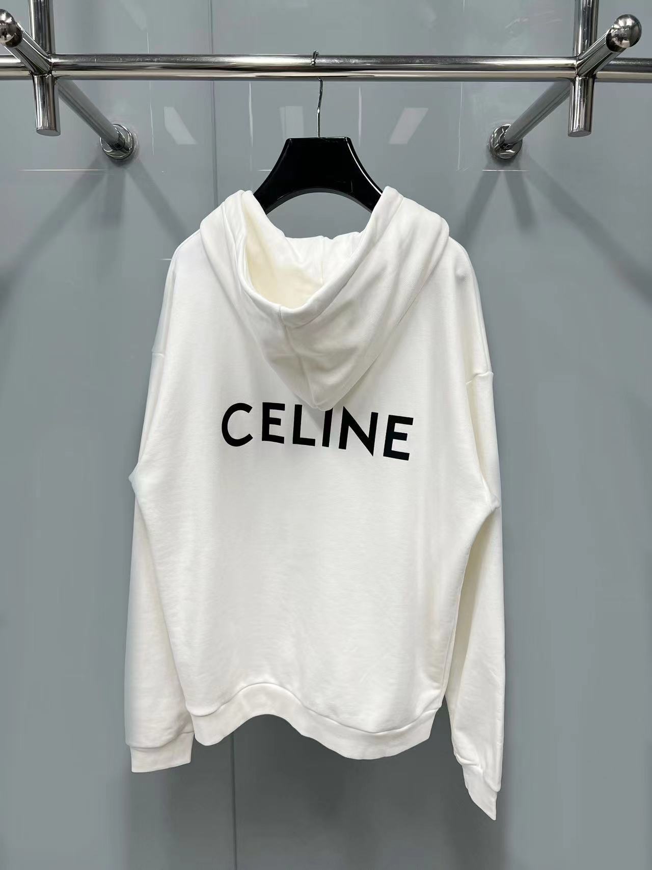 詳細な写真と価格については私に連絡してください