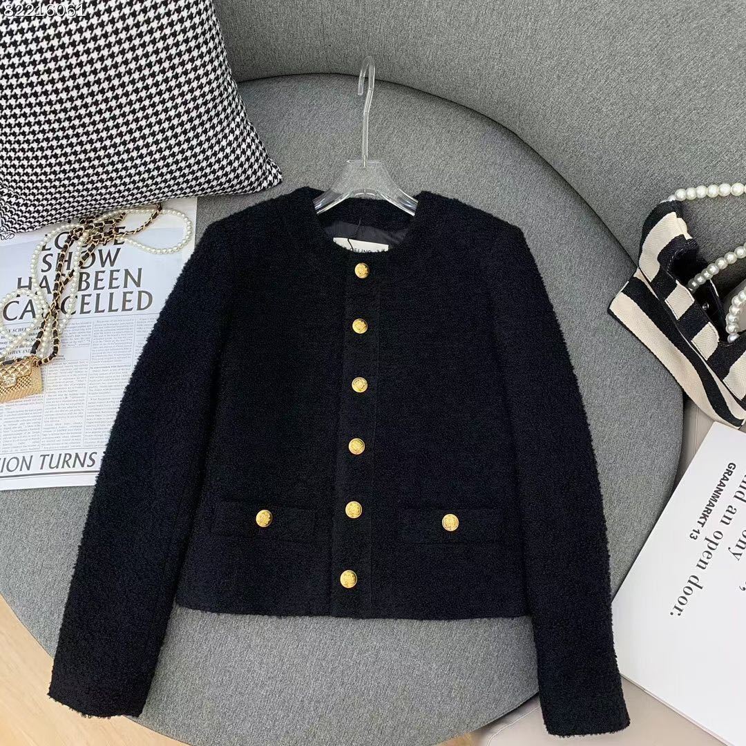 詳細な写真と価格については私に連絡してください