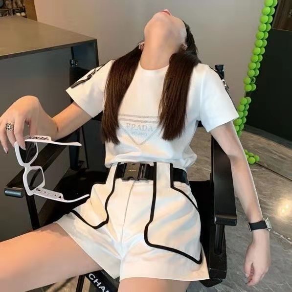 詳細な写真を見て、私を見つけてください