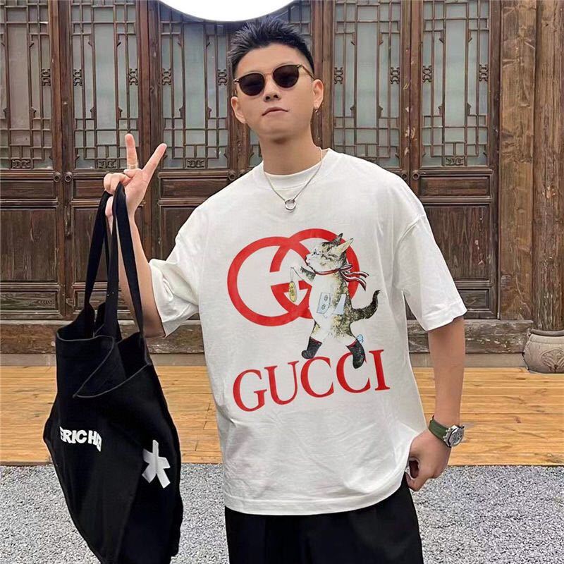 詳細な写真と価格については私に連絡してください。