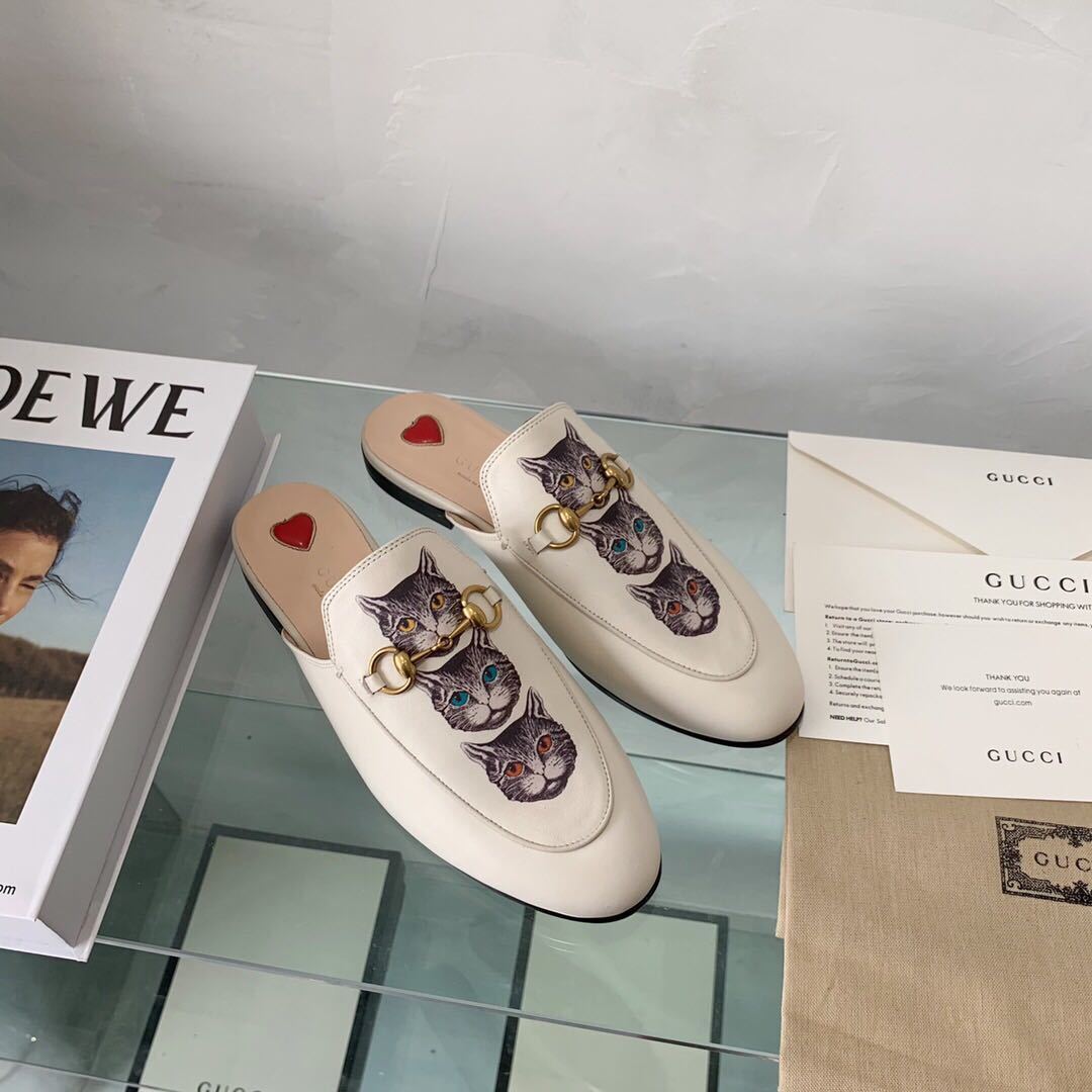 詳細な写真と価格については私に連絡してください。