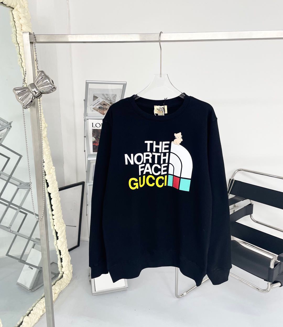 詳細な写真と価格については私に連絡してください。