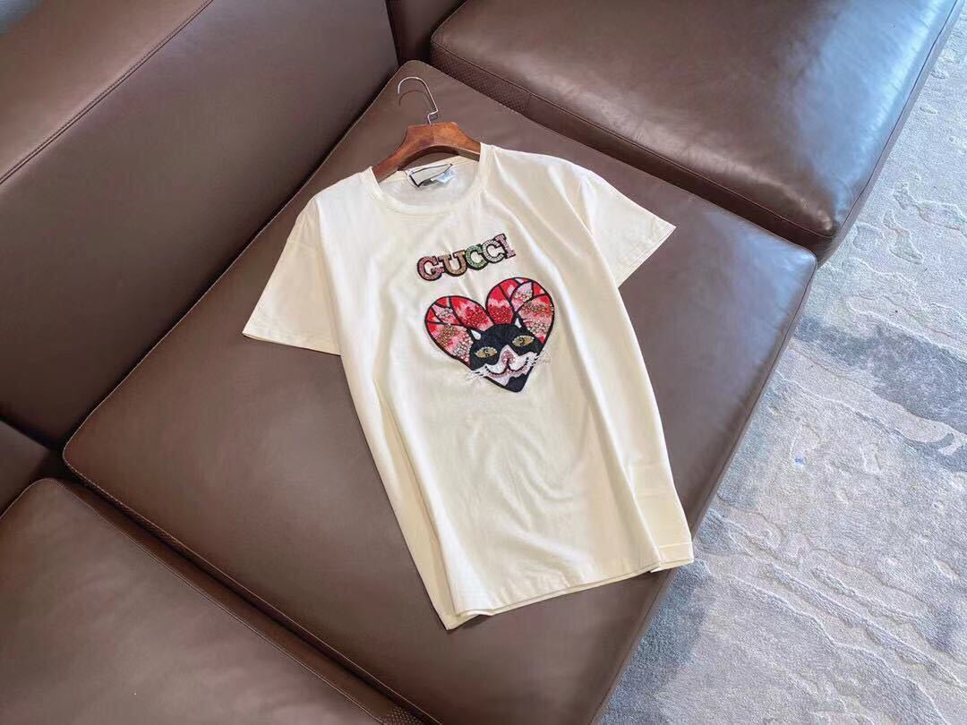 詳細な写真と価格については私に連絡してください。