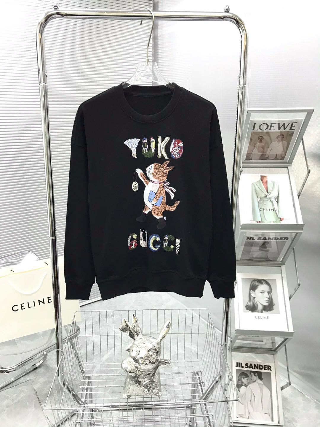 詳細な写真と価格については私に連絡してください。