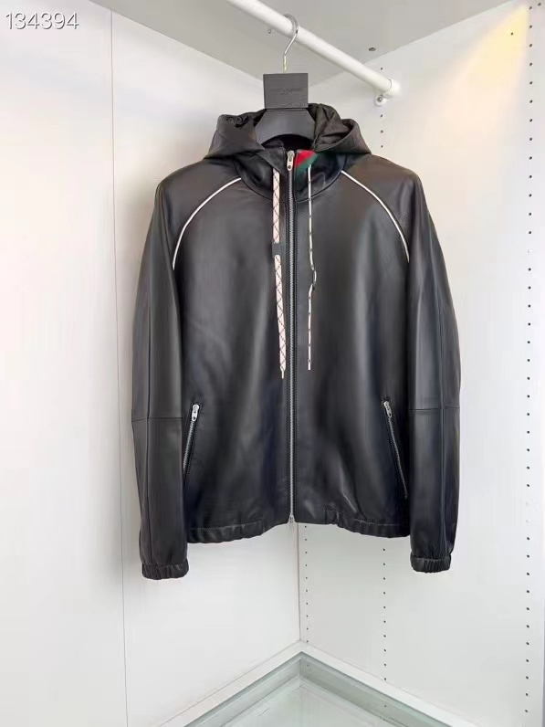 詳細な写真と価格については私に連絡してください。