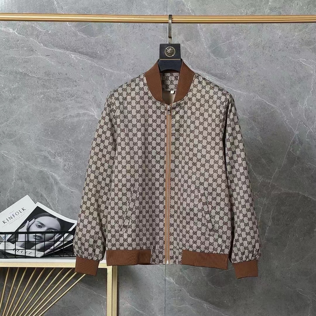 詳細な写真と価格については私に連絡してください。