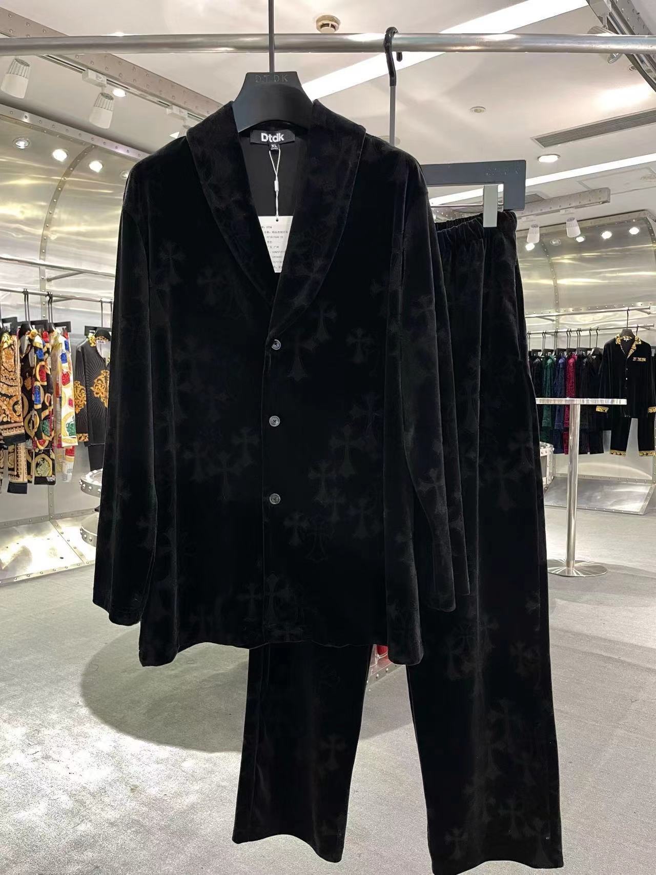 詳細な写真を見て、私を見つけてください