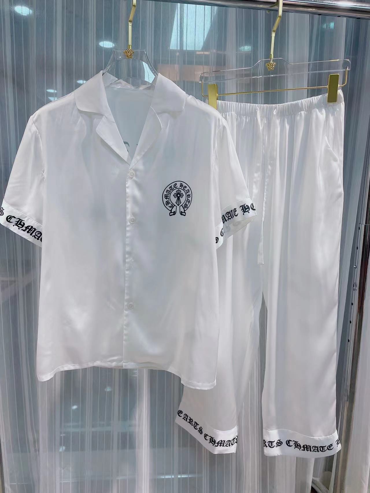 詳細な写真を見て、私を見つけてください