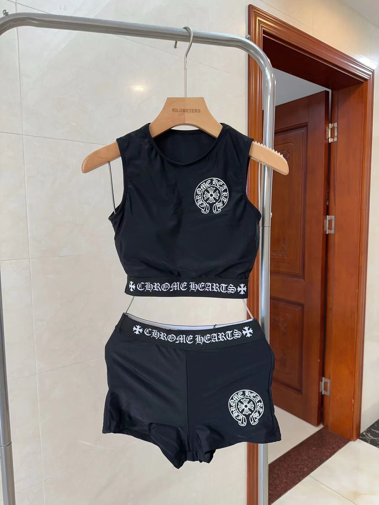 詳細な写真を見て、私を見つけてください