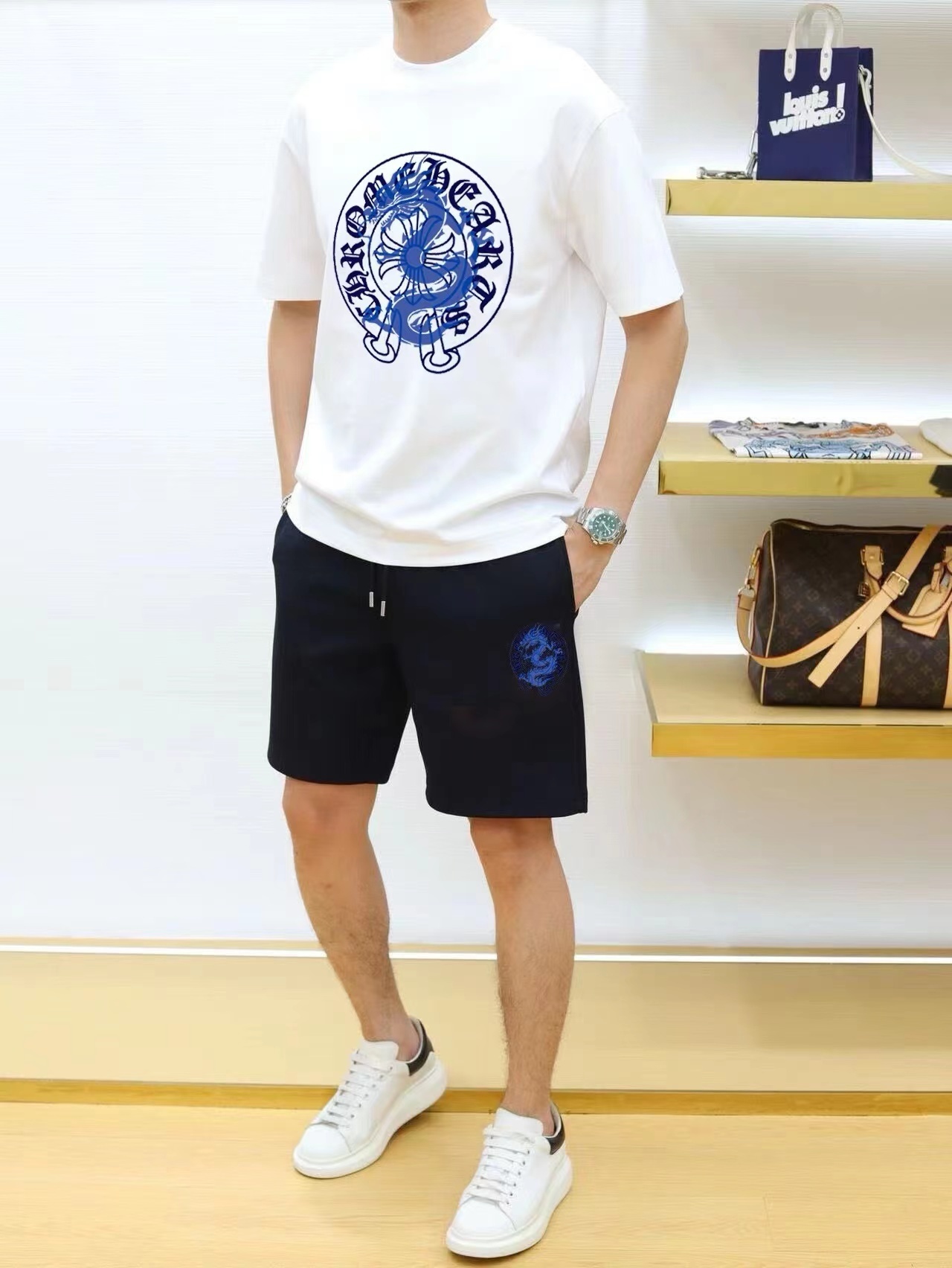 詳細な写真を見て、私を見つけてください