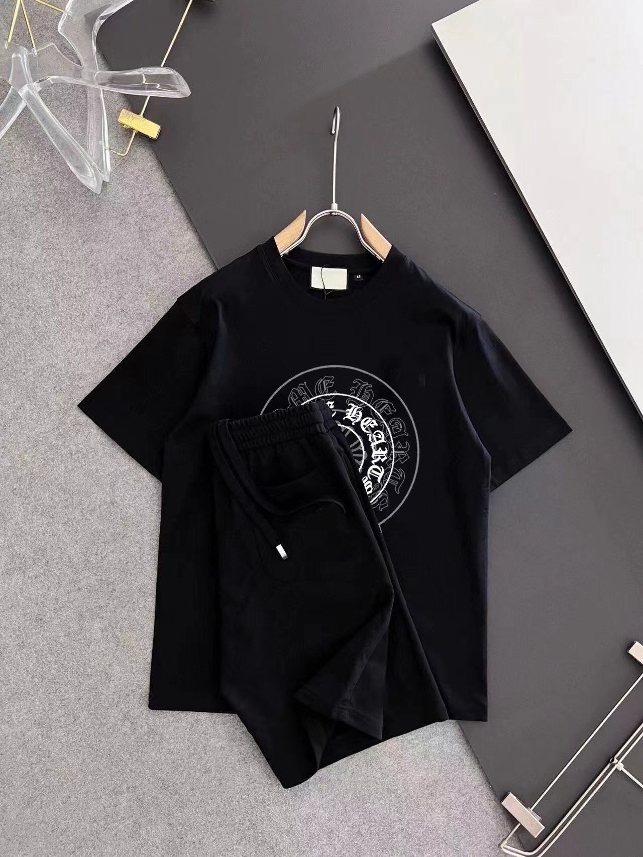 詳細な写真を見て、私を見つけてください