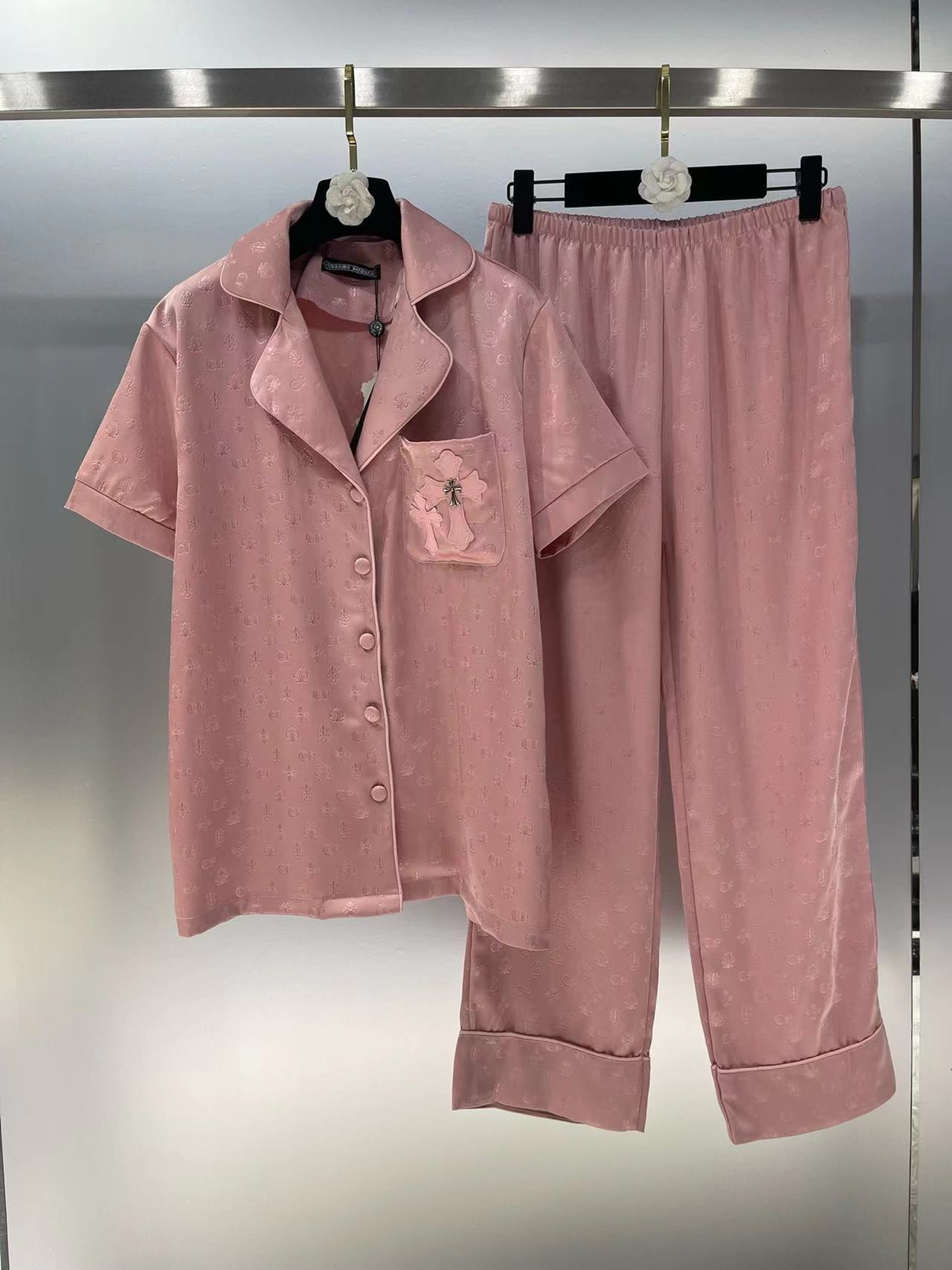 詳細な写真を見て、私を見つけてください