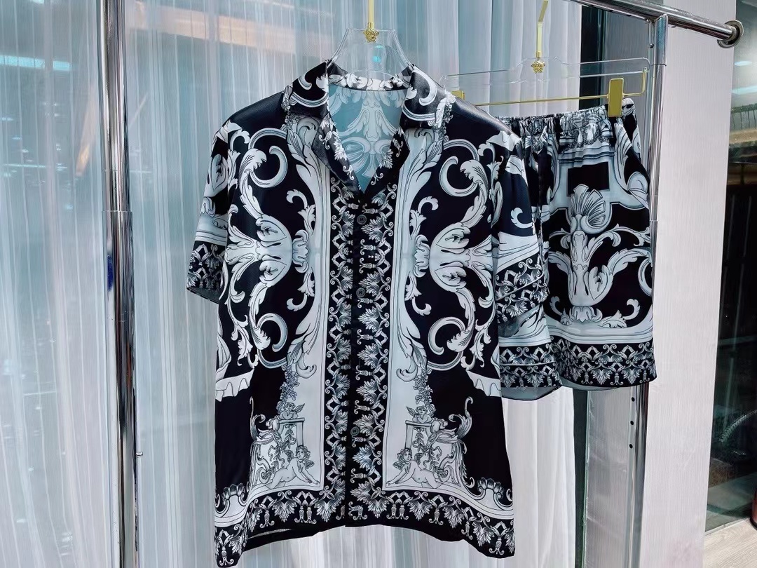 詳細な写真を見て、私を見つけてください