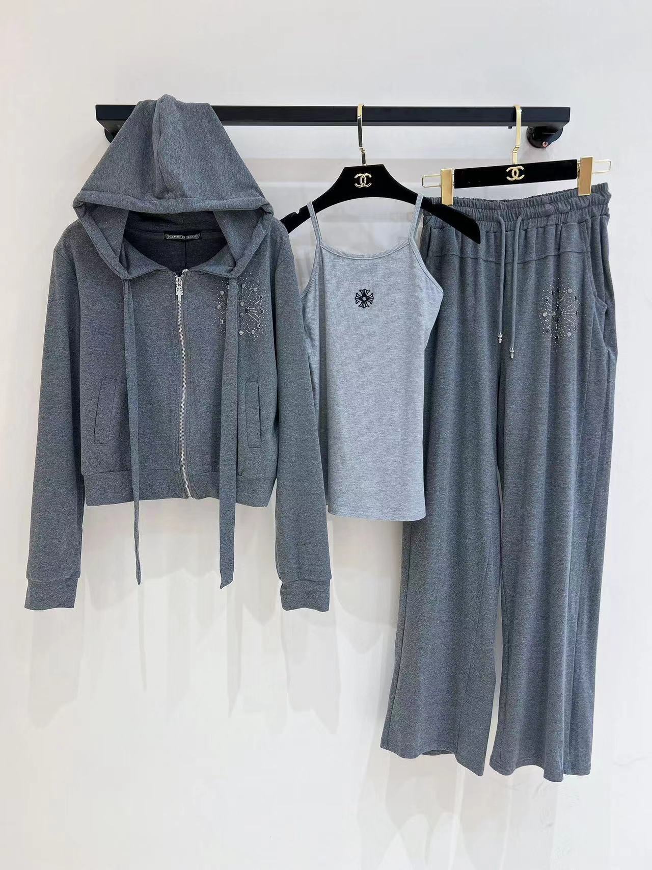 詳細な写真を見て、私を見つけてください