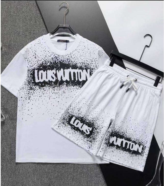 詳細な写真を見て、私を見つけてください