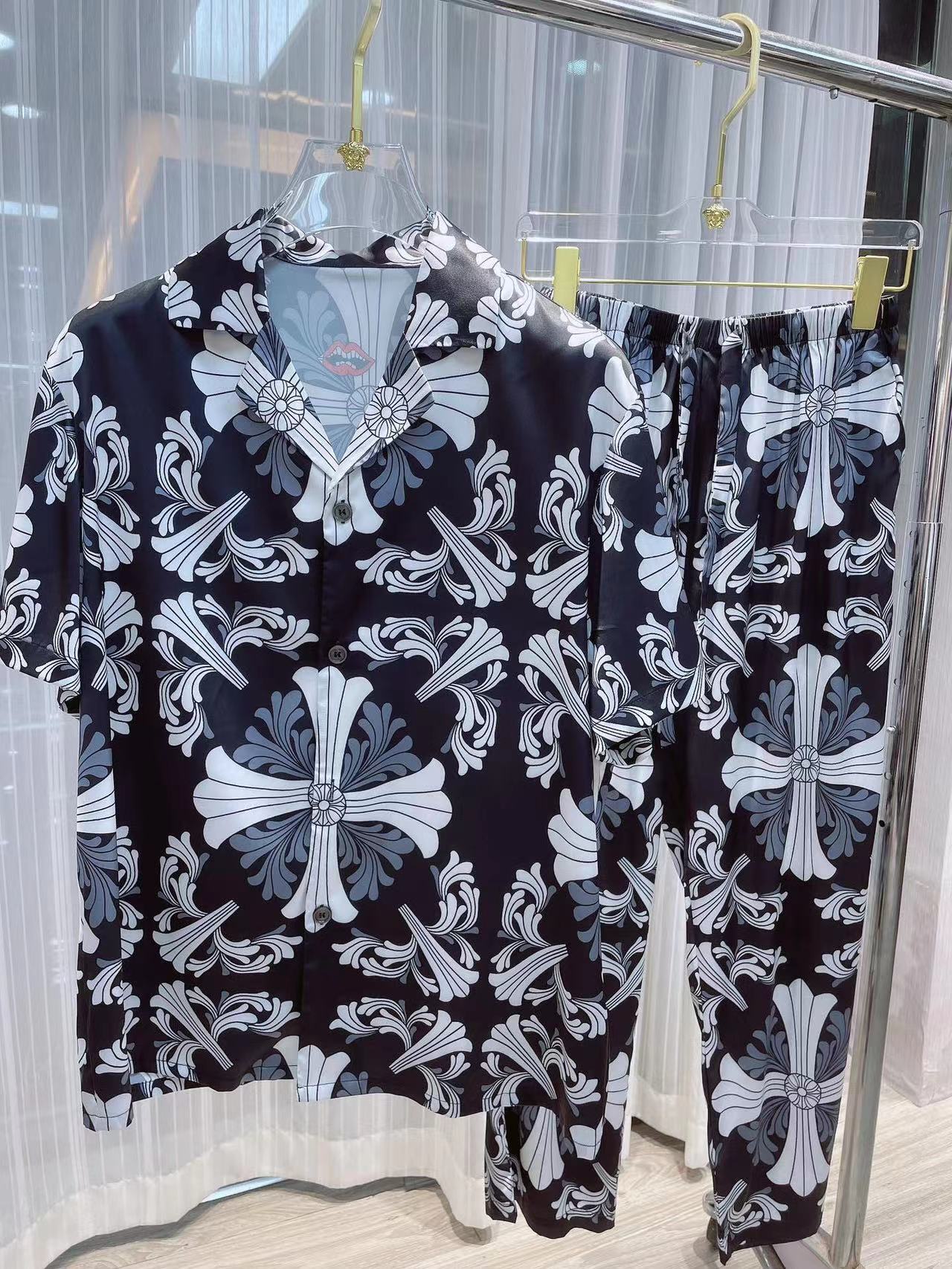 詳細な写真を見て、私を見つけてください