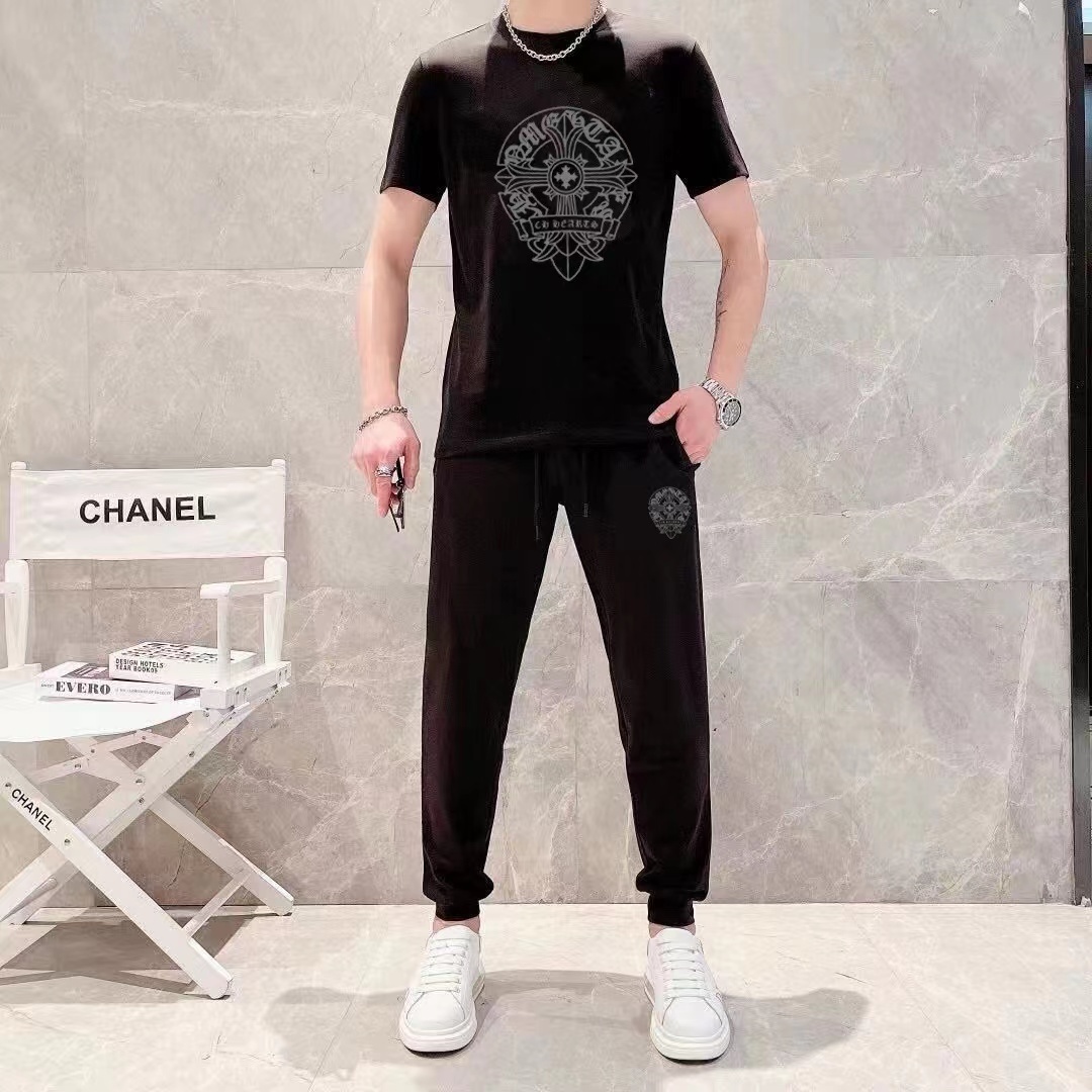 詳細な写真を見て、私を見つけてください