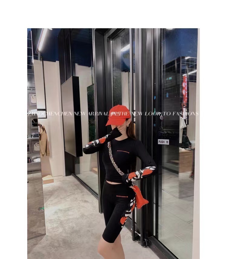 詳細な写真を見て、私を見つけてください