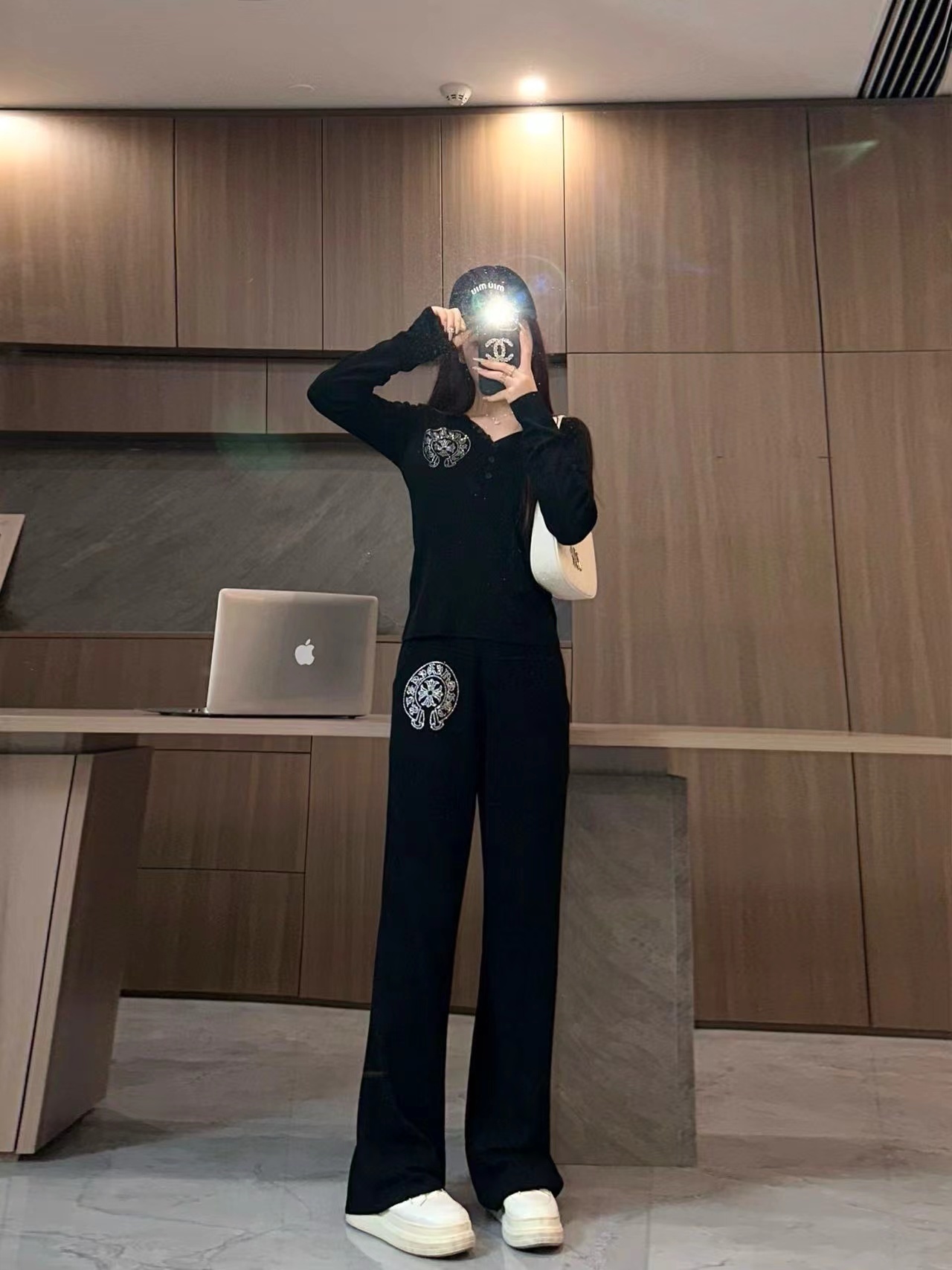 詳細な写真を見て、私を見つけてください