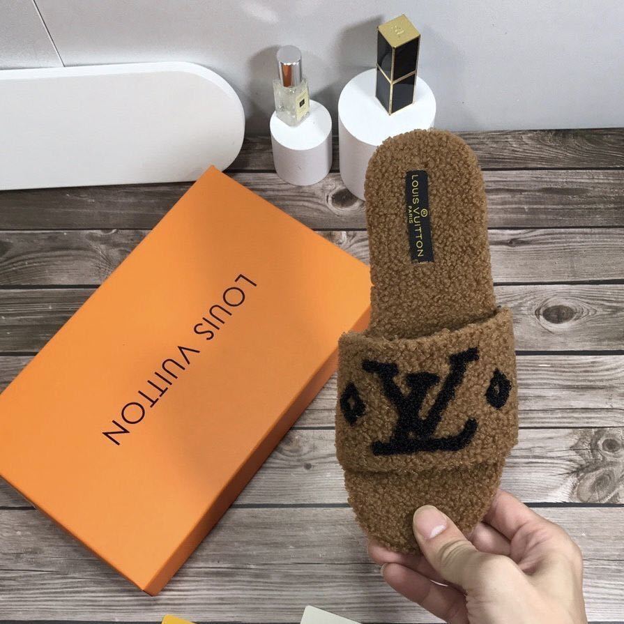 詳細な写真と価格については私に連絡してください。