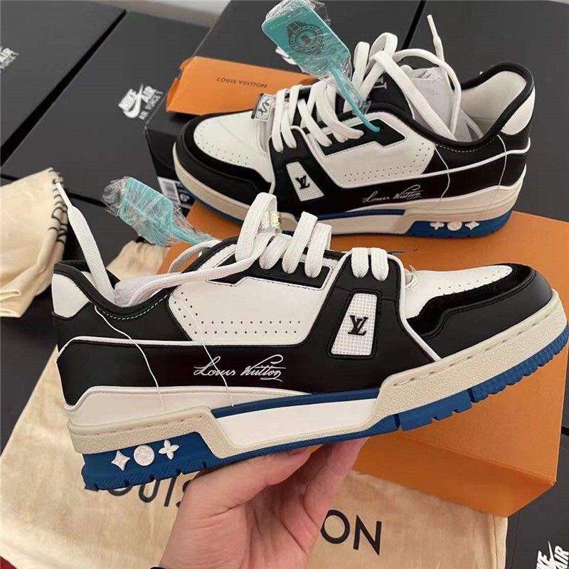 詳細な写真と価格については私に連絡してください