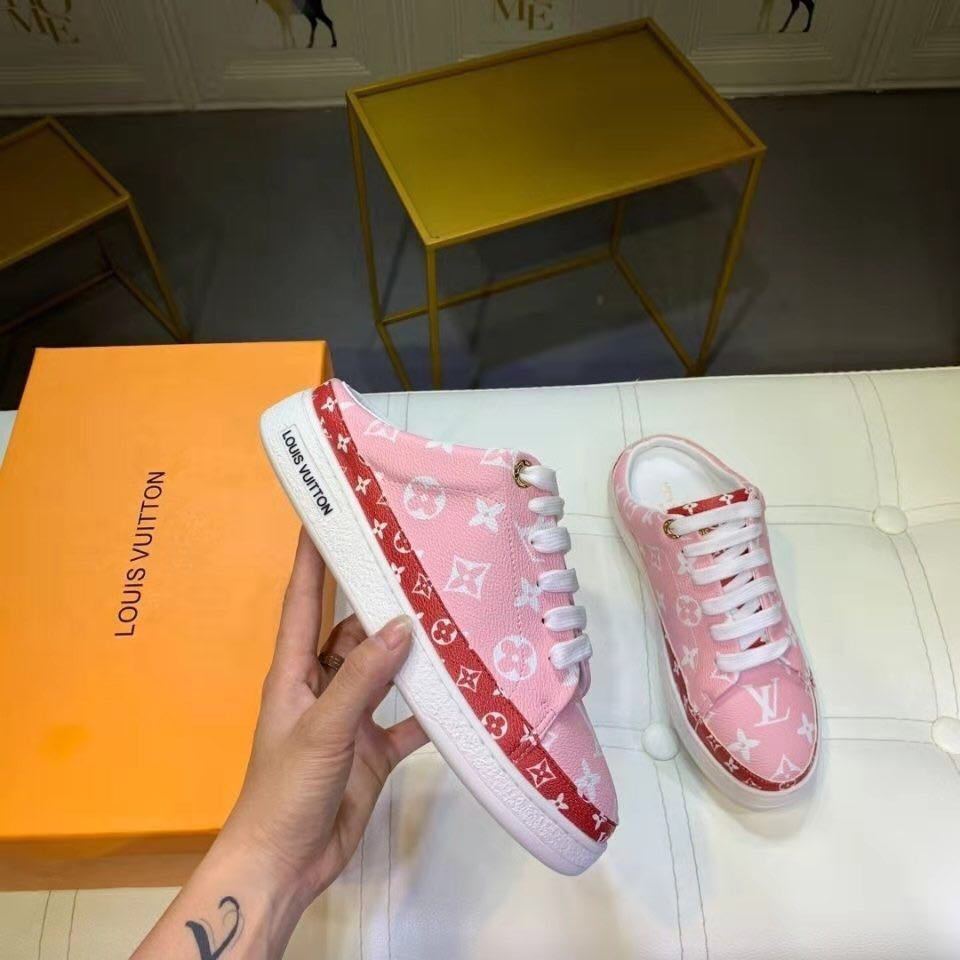 詳細な写真と価格については私に連絡してください