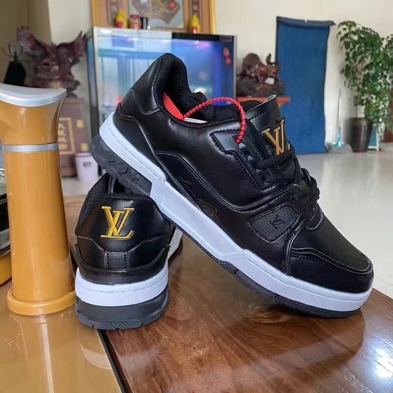 詳細な写真と価格については私に連絡してください