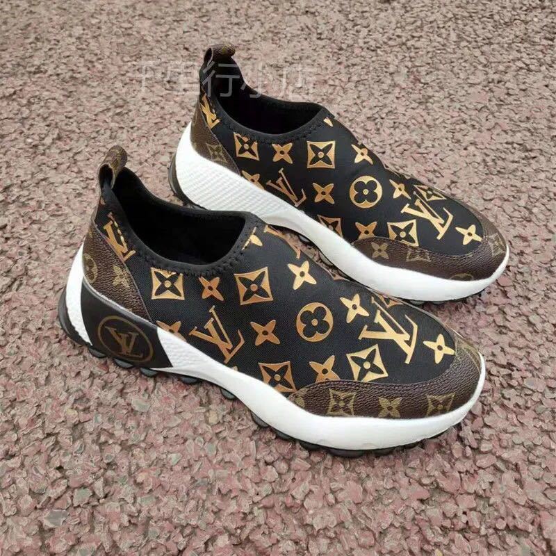 詳細な写真と価格については私に連絡してください