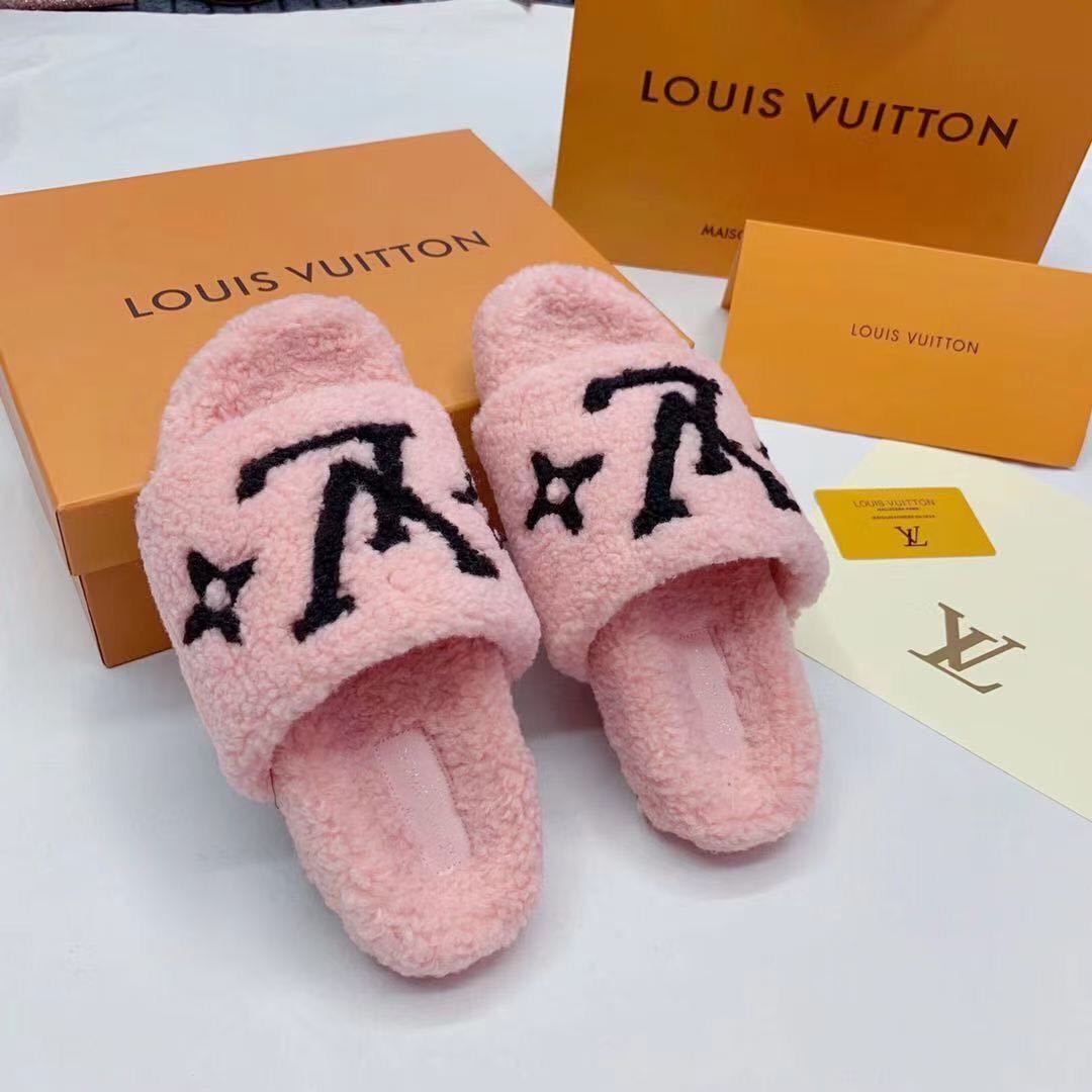 詳細な写真と価格については私に連絡してください。