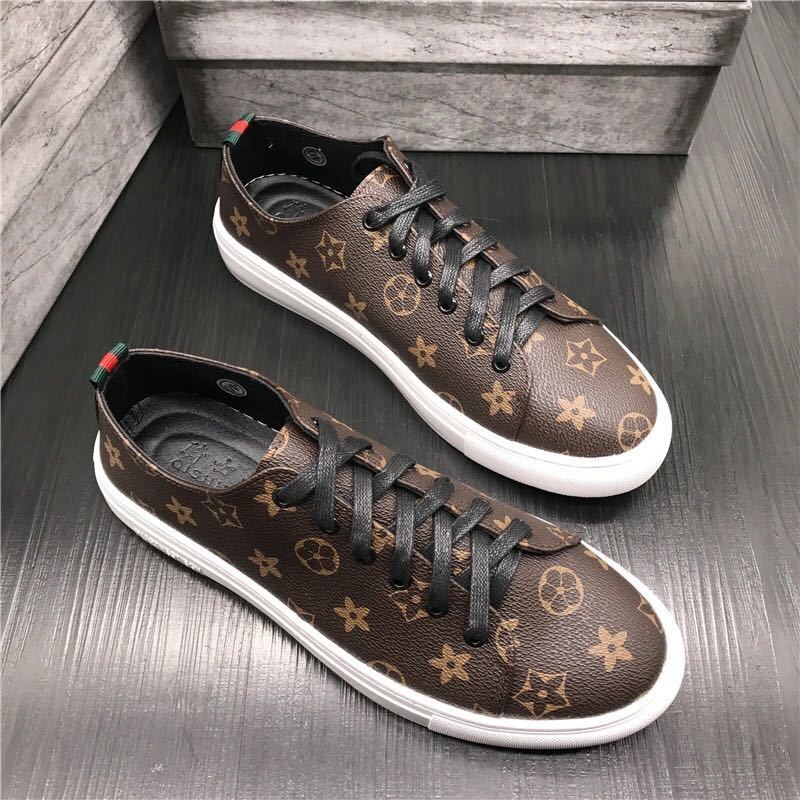 詳細な写真と価格については私に連絡してください