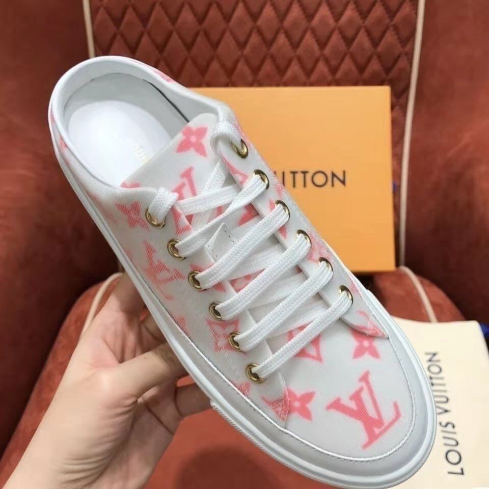 詳細な写真と価格については私に連絡してください