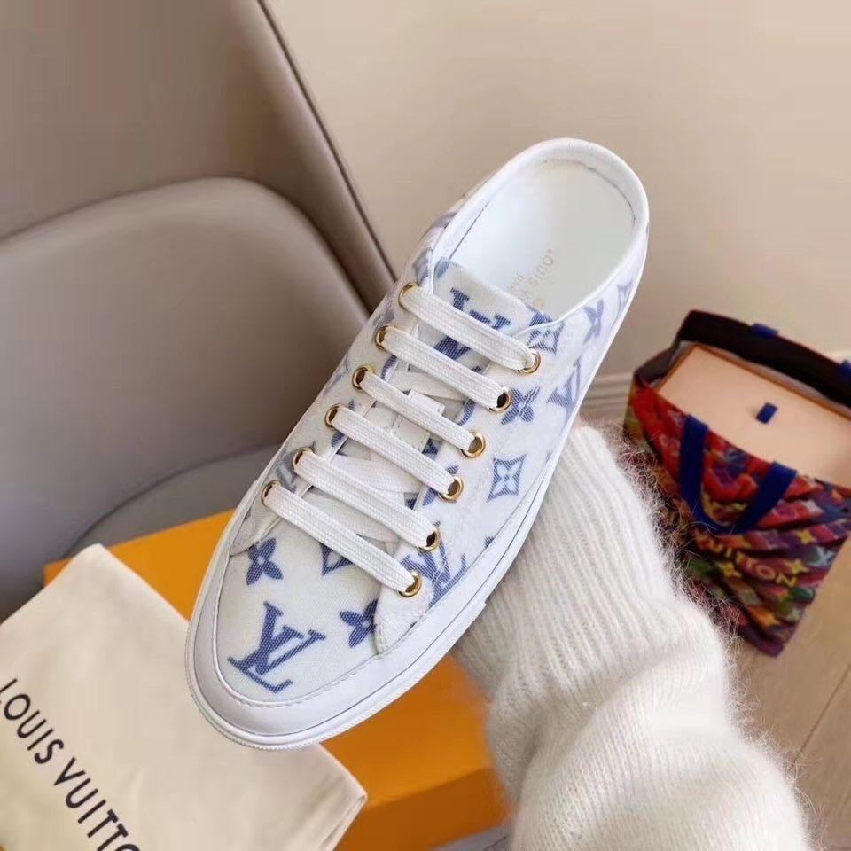 詳細な写真と価格については私に連絡してください