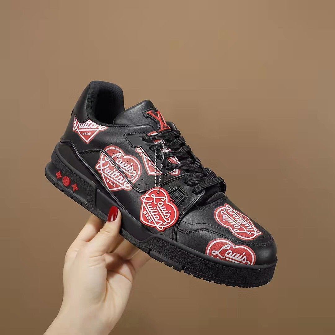 詳細な写真と価格については私に連絡してください