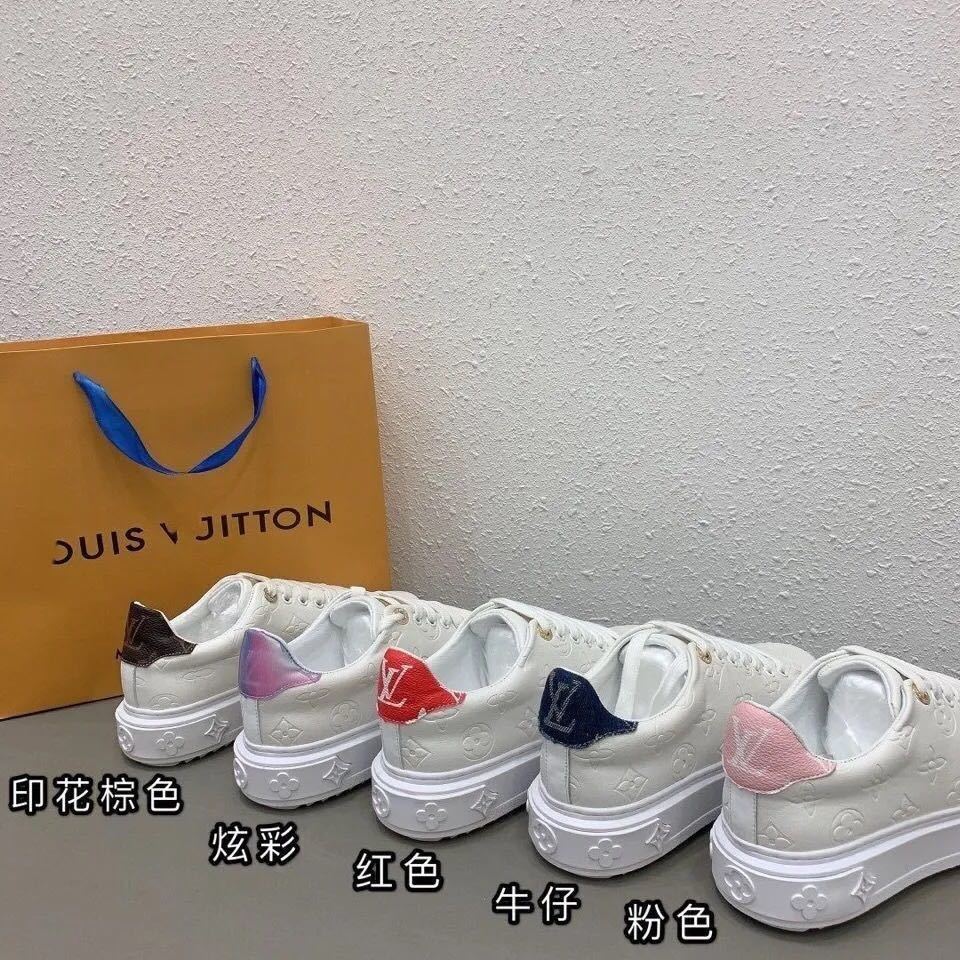 詳細な写真と価格については私に連絡してください