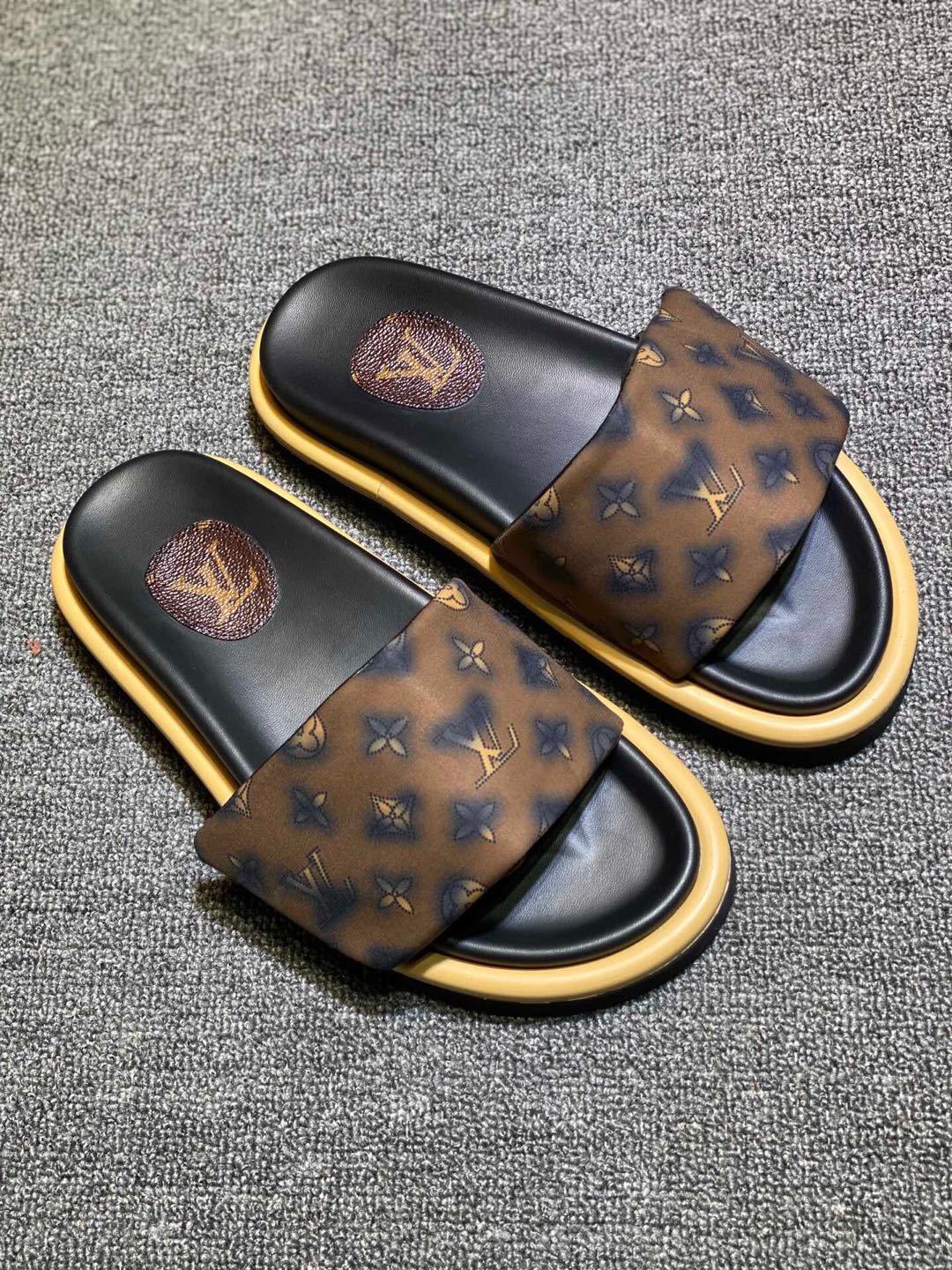 詳細な写真と価格については私に連絡してください。